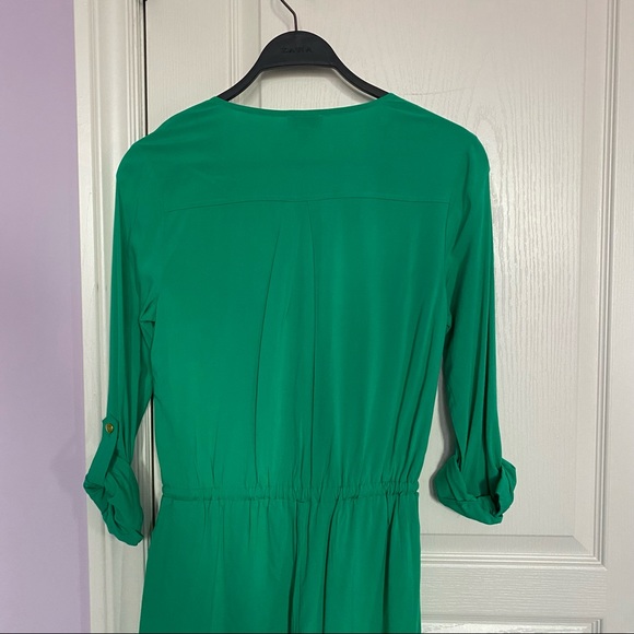 Vintage Green romper with gold accents from Guess - Picture 2 of 4